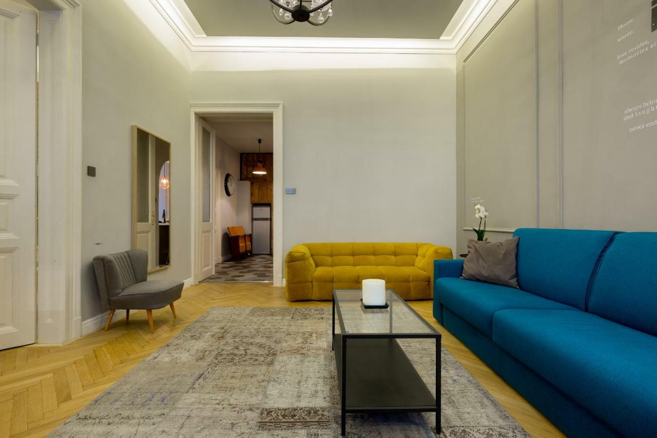Luxury Twin 1-Bedroom In Kazinczy Street Budapest Exterior foto